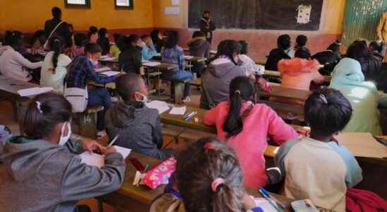 the grumbling of teachers over the delay in CEPE correction