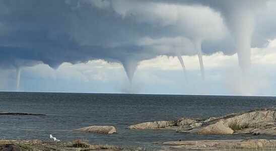 7 simultaneous waterspouts in Finland