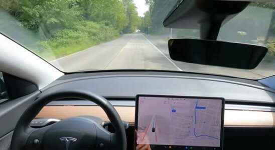 Anbean viewed Frightening error from Teslas autonomous driving software This
