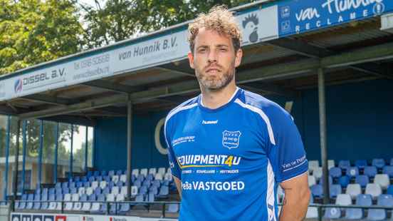 Barry Maguire signs for one season with GVVV