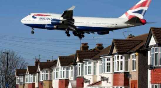 British Airways will cancel 10300 flights until the end of