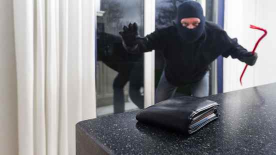 Carefree holiday with a burglary proof house these are the tips