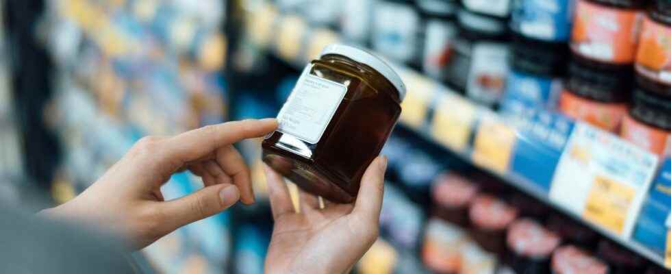 Carrefour recalls strawberry jam jars that may contain glass or