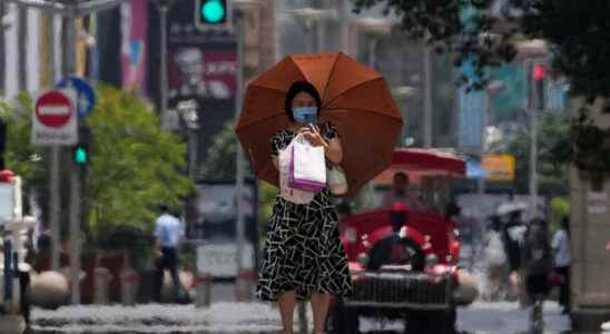 Central and southern China see record high temperatures