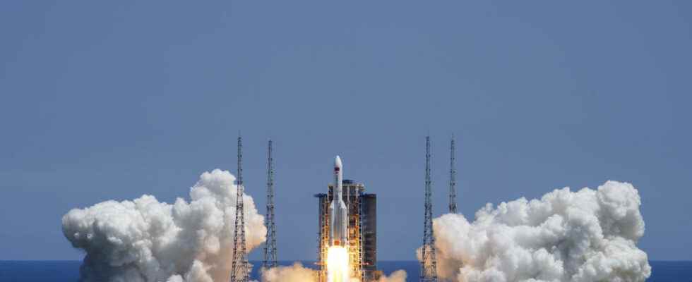 Chinas Long March rocket finally disintegrated over the Indian Ocean