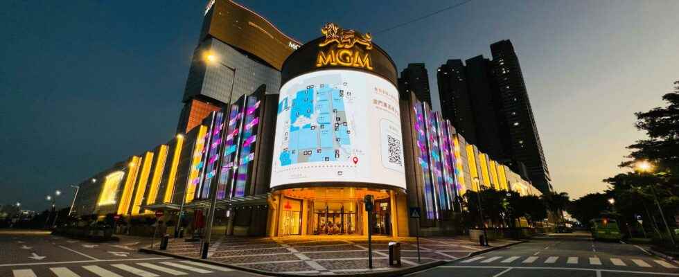 Chinas casino metropolis remains closed