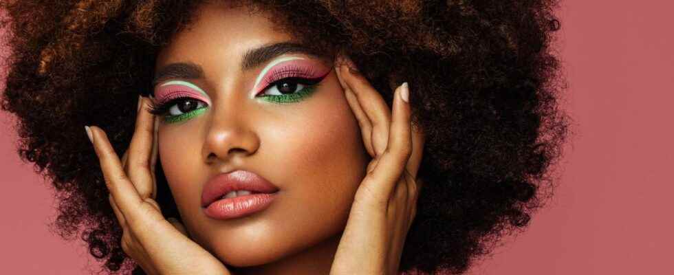 Dopamine beauty colorful make up to boost morale