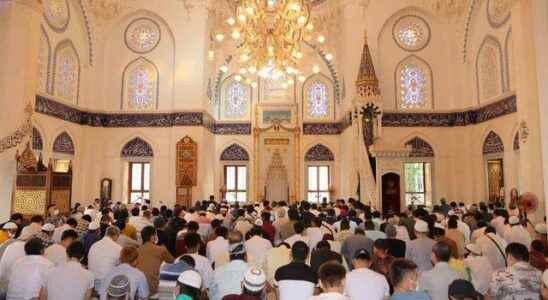 Eid prayer was held twice in Tokyo Mosque the reason