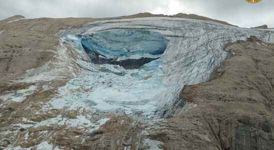 Glacier collapse in Italian Alps kills at least five