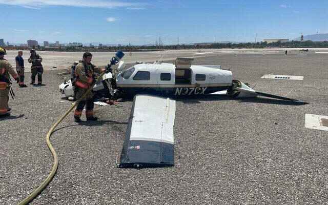 Horrible accident at Las Vegas Airport 2 planes collided 4