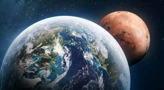 How did Earth avoid the same fate as Mars