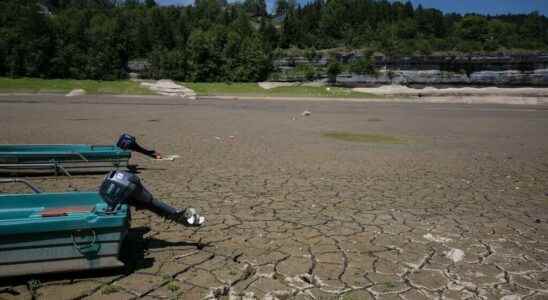 In France the drought undermines the water level of rivers