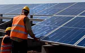 Innovatec buys 30 of ESI to start photovoltaic business unit