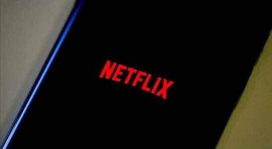 Is Netflix selling Partnered with Microsoft for advertising subscription