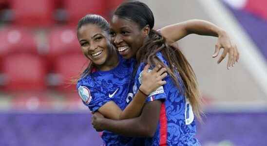 Les Bleues crush Italy for their entry into the running
