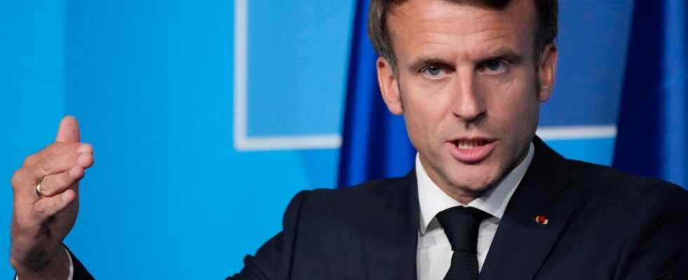 Macron in Africa to talk food crisis