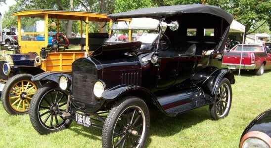 Mitchells Bay Antique Car Truck Motorcycle and Tractor Show returns