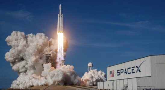 NASA chooses SpaceXs Falcon Heavy to launch its Dark Energy