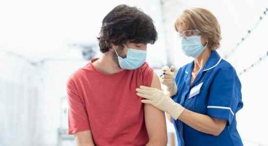 No two doses of vaccine against Covid 19 do not modify