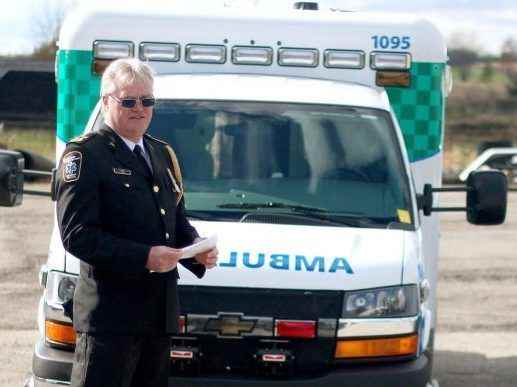 Oxfords paramedic chief to fill in as chief administrator