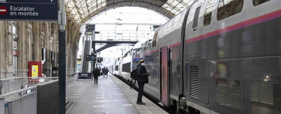 SNCF strike what disruptions on the RER Transilien and TGV