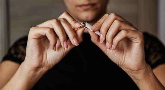 Smoking women failing to quit smoking because of progesterone