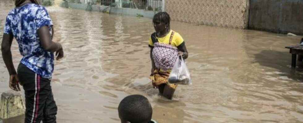 The rainy season in Senegal synonymous with hardship for workers