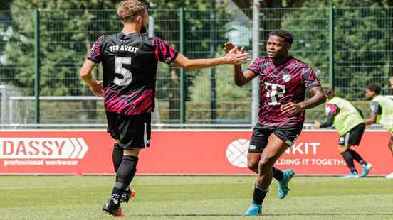 Two goals Redan lead Utrecht past De Graafschap