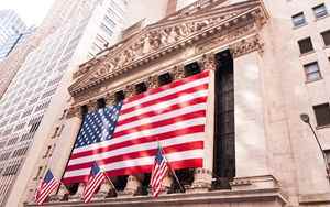 Wall Street closed for Independence Day sentiment remains negative