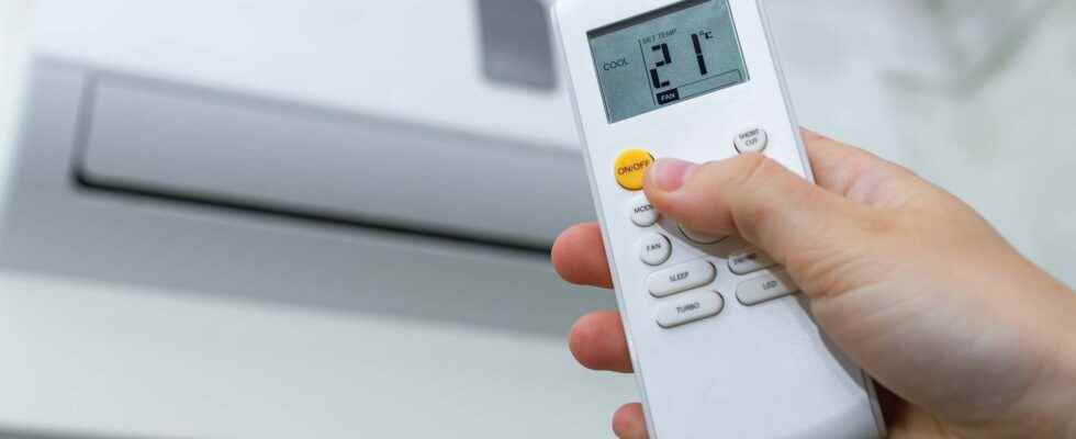 What are the benefits of an air conditioner