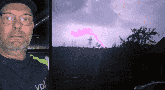 Anders photographed pink lightning over Mellerud