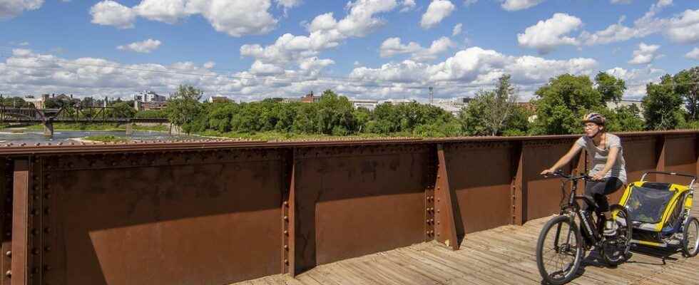 Bridge to become public art project