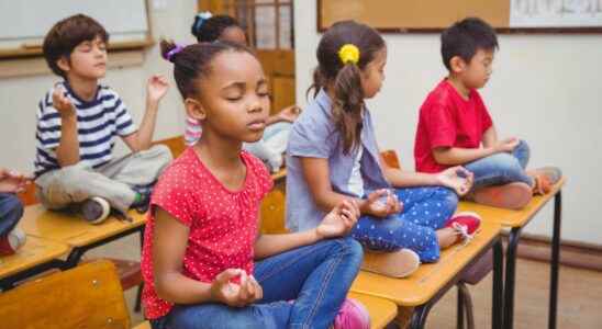 Does mindfulness meditation at school have any benefits
