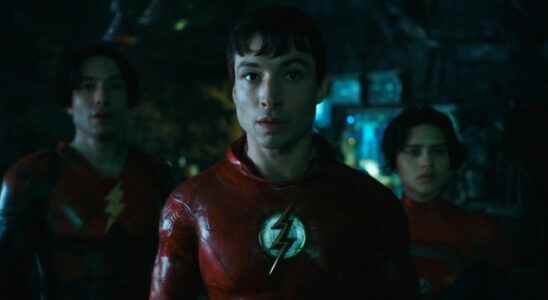 Ezra Miller says he has mental issues and apologizes
