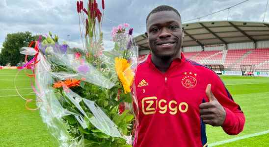 FC Utrecht apologizes to Ajax attacker Brobbey for misconduct fans