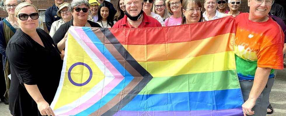 Flag raising ceremony marks start of Pride week in Chatham Kent