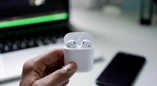 How to connect AirPods headphones to your Windows PC