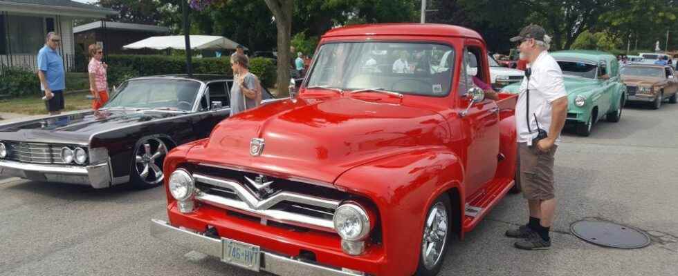 Hundreds of vehicles roll into Wallaceburg for WAMBO