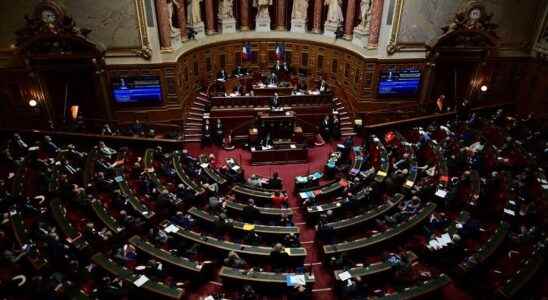 In the French Parliament the right finds itself as a