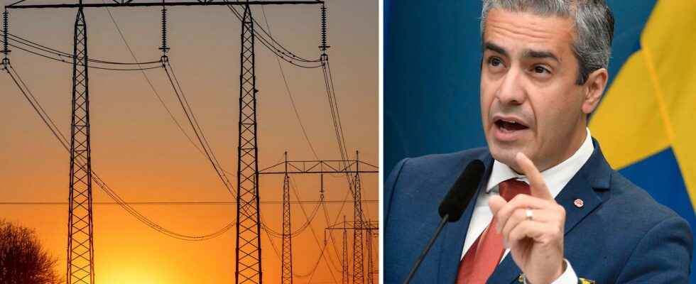 Khashayar Farmanbar saws the Moderates energy criticism