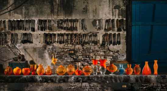 Leerdam glass factory celebrates 350th anniversary with vase Old Dutch
