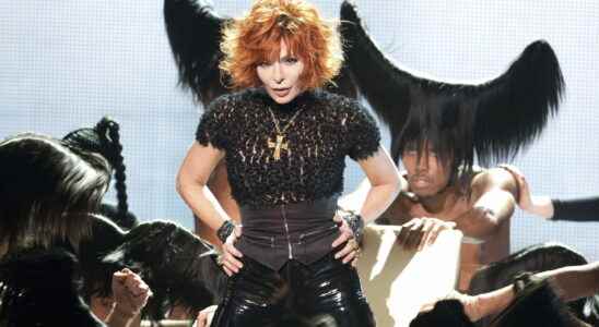 Mylene Farmer Forever a single before her new album