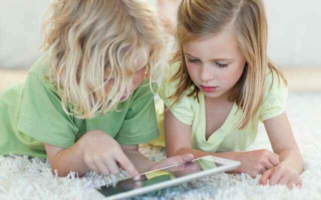 Parents are helpless Effective recommendations against screen addiction from an