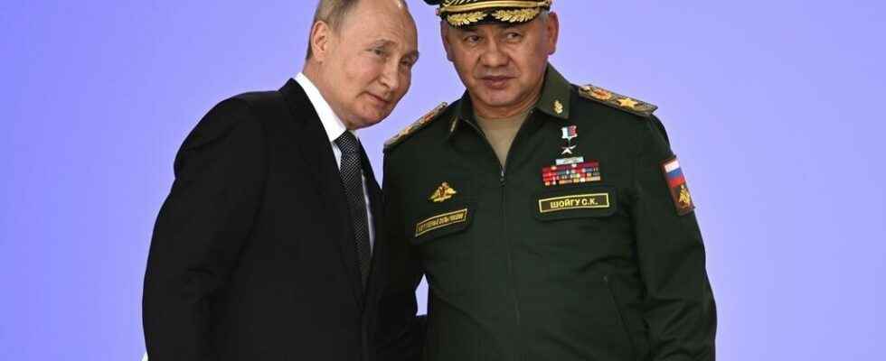 President Putin promotes Russian weapons used in real combat conditions