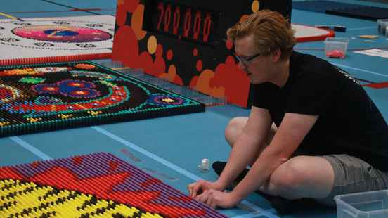 Record attempt in a sports hall in Veenendaal 700000 dominoes