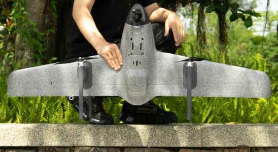 The Swan Voyager a consumer drone that switches to cruiser
