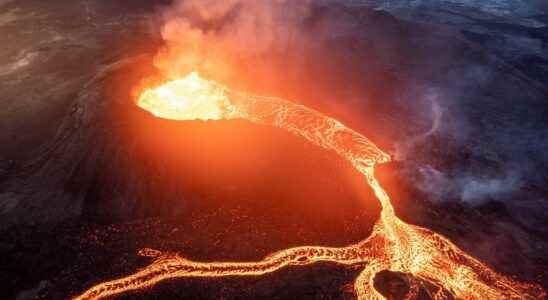 The most beautiful videos of the eruption in Iceland