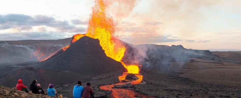 The volcanic eruption in Iceland like youve never seen it