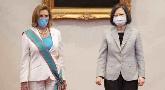 Visiting Taiwan Nancy Pelosi plays appeasement China shows the muscles