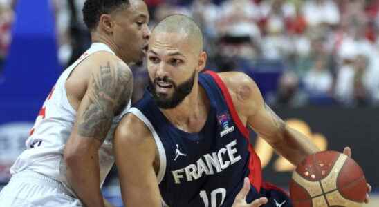 BASKETBALL France Poland the French lead well at half time